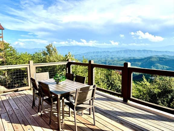 Shaconage Endless Mountain Lodge - Image 2